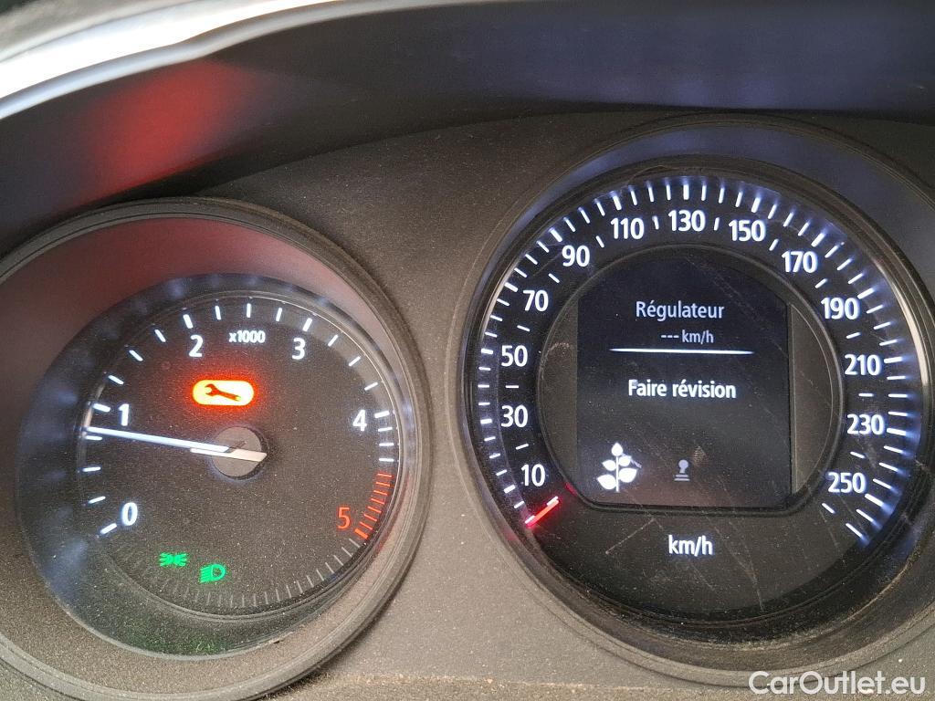  Renault  Megane  IV Berline 5pt. Société Air Nav 1.5 dCi 90CV BVM6 E6 #37