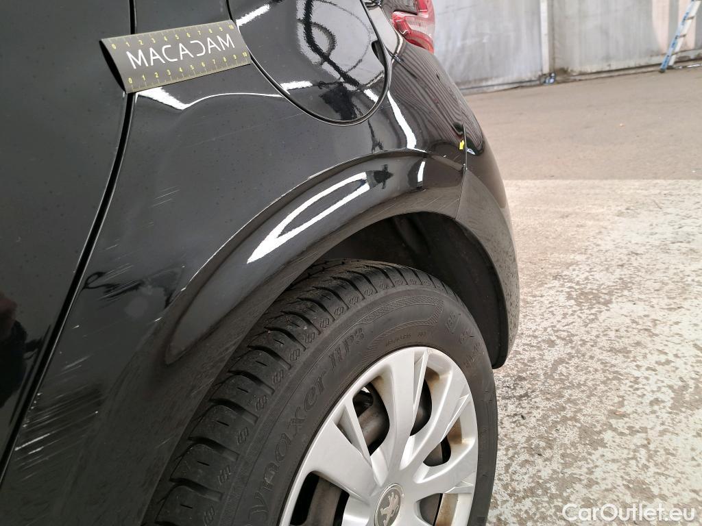  Peugeot  208  Affaire Premium Pack 1.5 HDi 100CV BVM5 E6dT #4