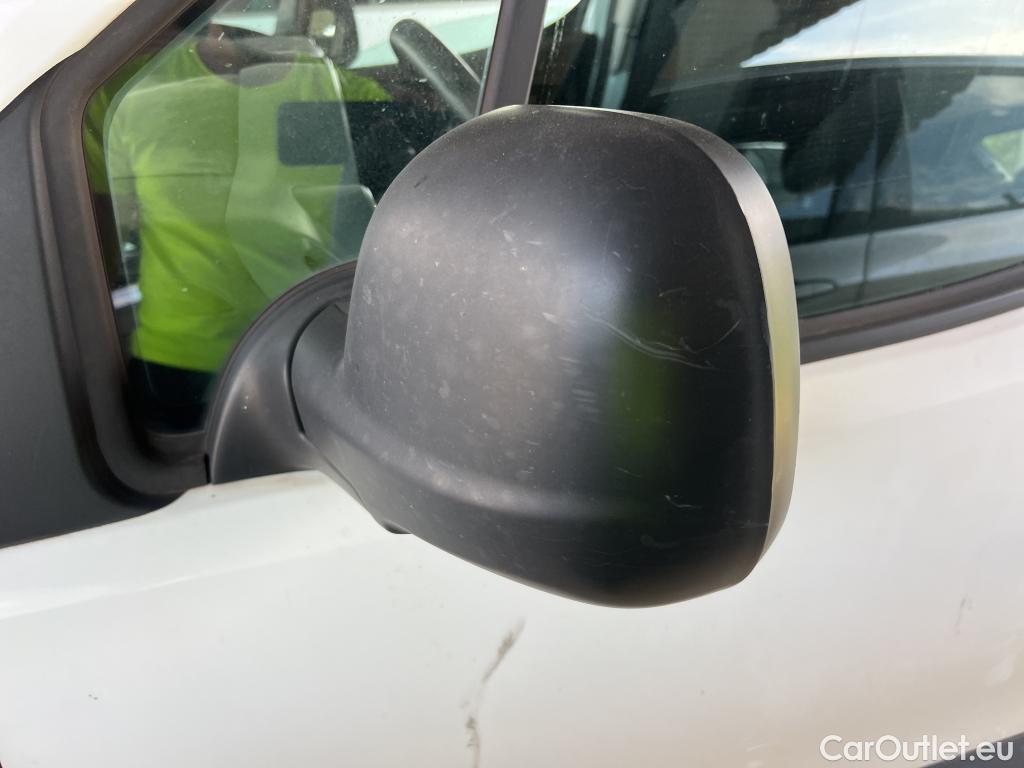  Peugeot  Partner  L1 1.6 HDi 75CV MT5 E6 #31