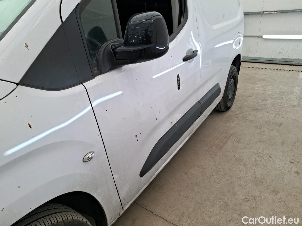  Peugeot  Partner PEUGEOT  / 2018 / 4P / Fourgonnette Taille M 650kg BlueHDi 100 S&S BVM6 #37