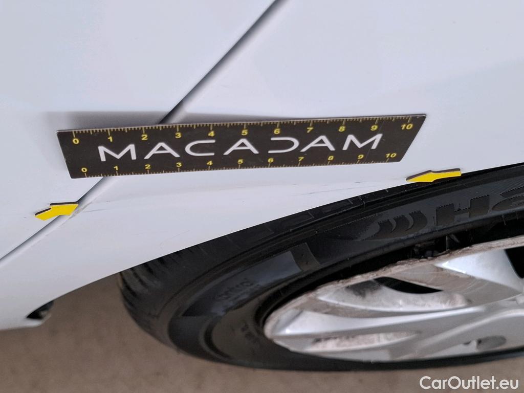  Renault  Clio  IV Air MediaNav 1.5 dCi 75CV BVM5 E6 #8