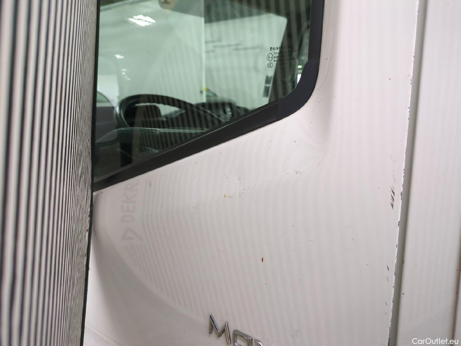  Renault  Maxity Renault V.I.  VU 2p Châssis cabine 140.35/6 CC L1 E5 #12