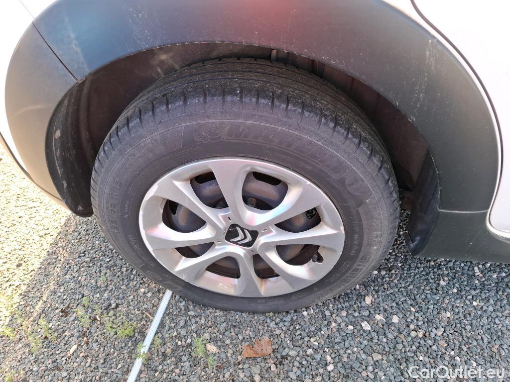 Citroen  C3 CITROEN  Société VU 5p Berline BlueHDi 100  BVM6 Feel Nav #10