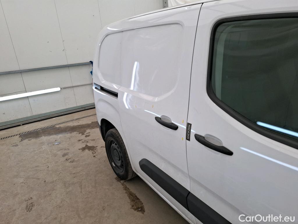  Peugeot  Partner PEUGEOT  / 2018 / 4P / Fourgonnette Taille M 650kg BlueHDi 100 S&S BVM6 #19