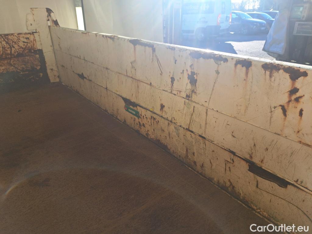  Nissan  Cabstar NISSAN  NT400 VU 2p Châssis cabine 35-14 B6 Confort 3500 L1 #1