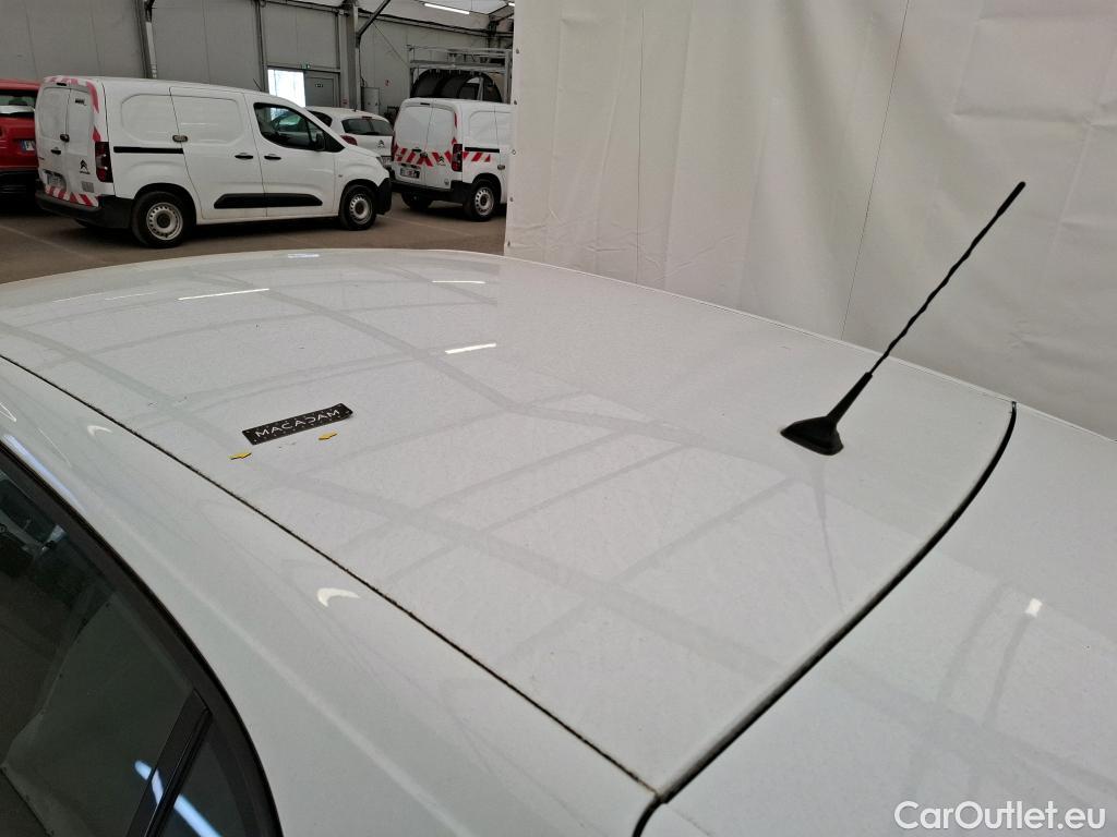 Renault  Megane  IV Berline 5pt. Société Air Nav 1.5 dCi 90CV BVM6 E6 #9