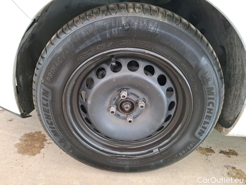  Renault  Clio  IV Air MediaNav 1.5 dCi 75CV BVM5 E6 #28