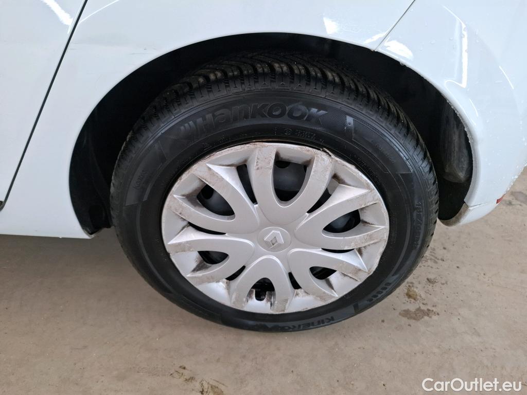  Renault  Clio  IV Air MediaNav 1.5 dCi 75CV BVM5 E6 #34