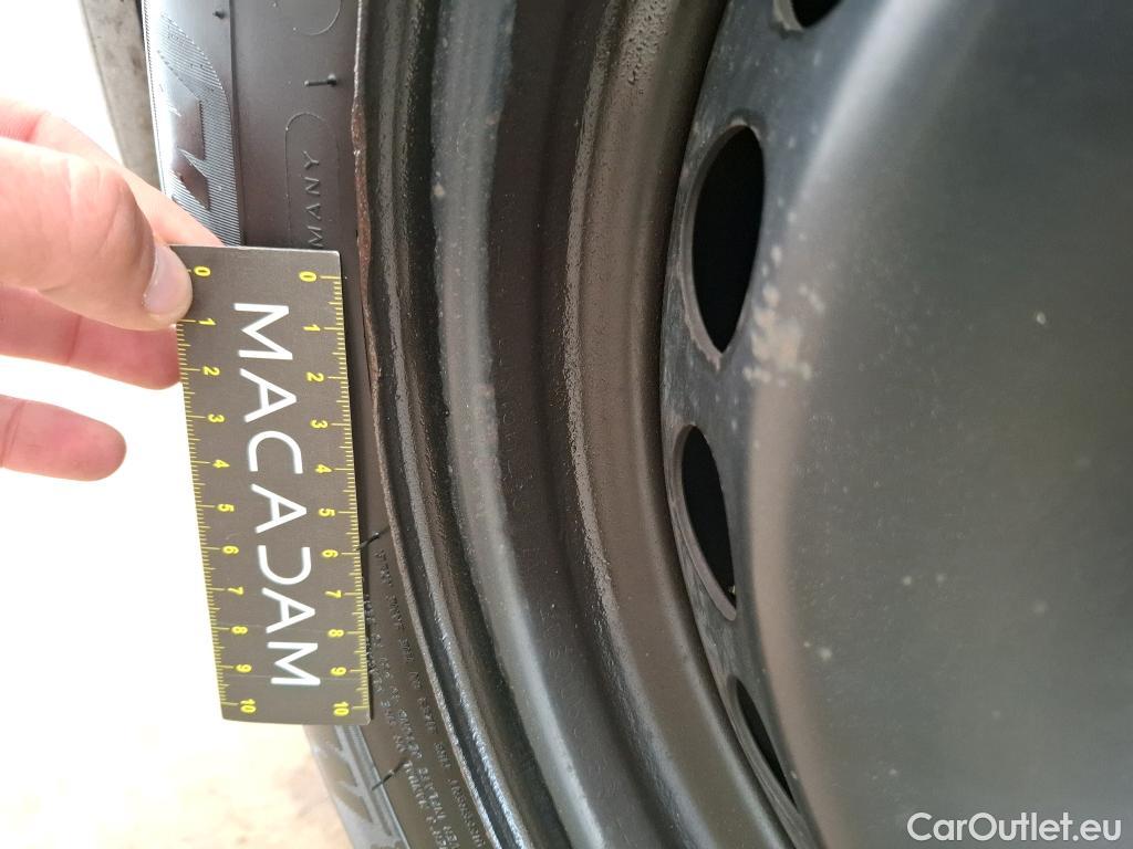  Renault  Clio  IV Air MediaNav 1.5 dCi 75CV BVM5 E6 #29