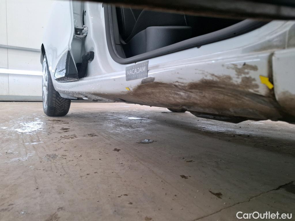  Renault  Clio  IV Air MediaNav 1.5 dCi 75CV BVM5 E6 #15