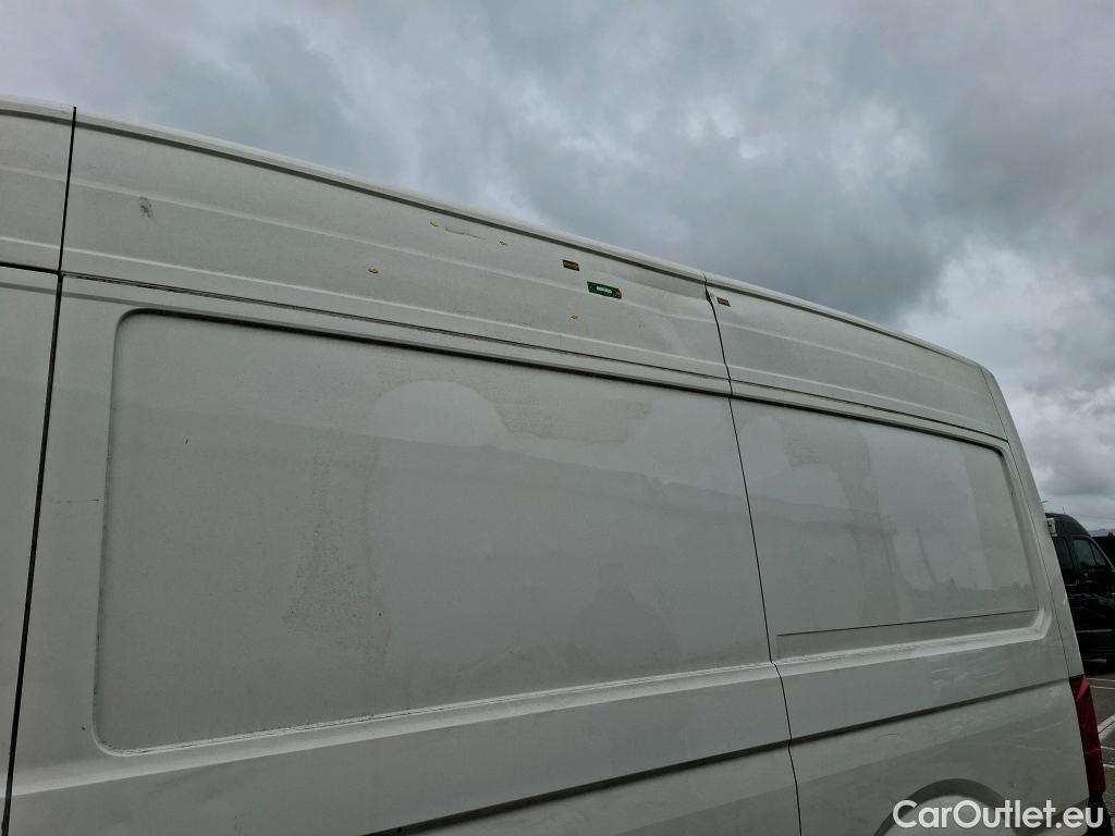  Volkswagen  Crafter  Fourgon Fourgon 30 mittlerer Radstand mit Hochdach FWD 2.0 #1