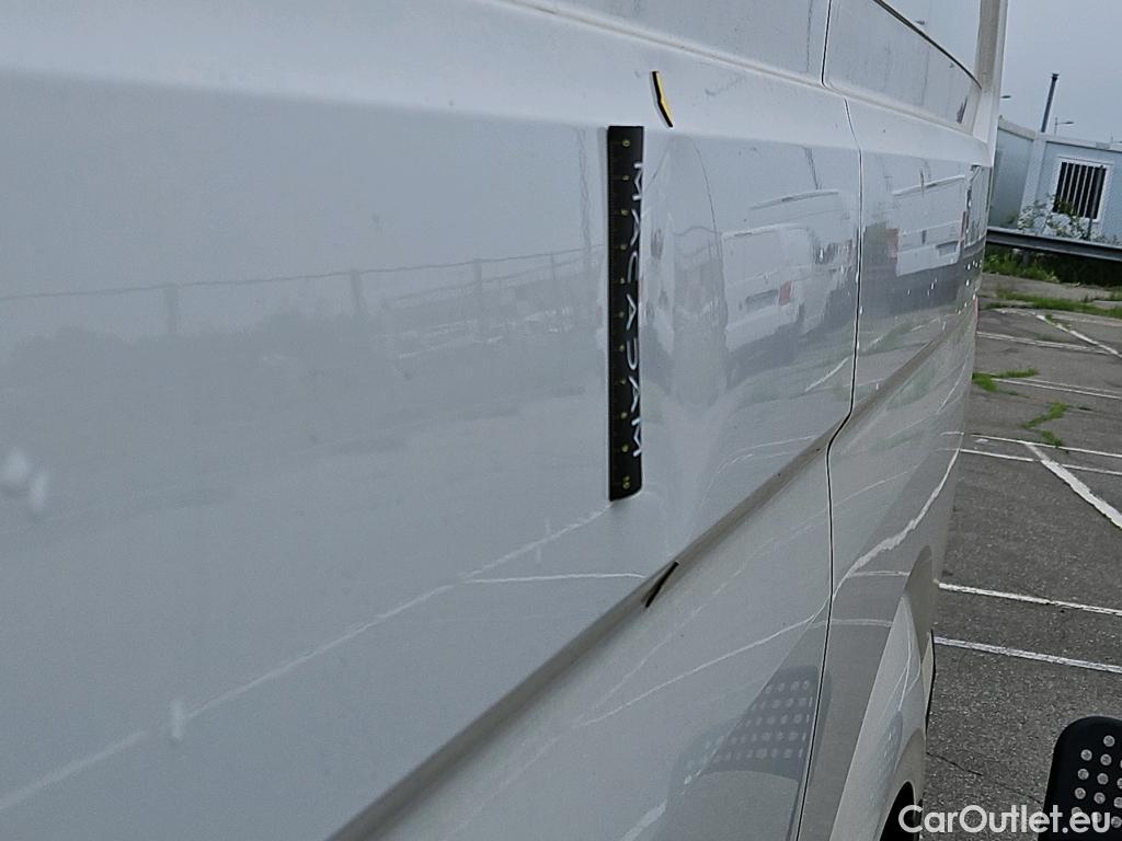  Volkswagen  Crafter  Fourgon Fourgon 30 mittlerer Radstand mit Hochdach FWD 2.0 #11