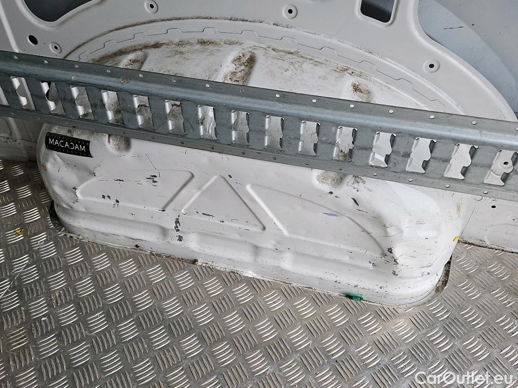  Volkswagen  Crafter  Fourgon Fourgon 30 mittlerer Radstand mit Hochdach FWD 2.0 #28
