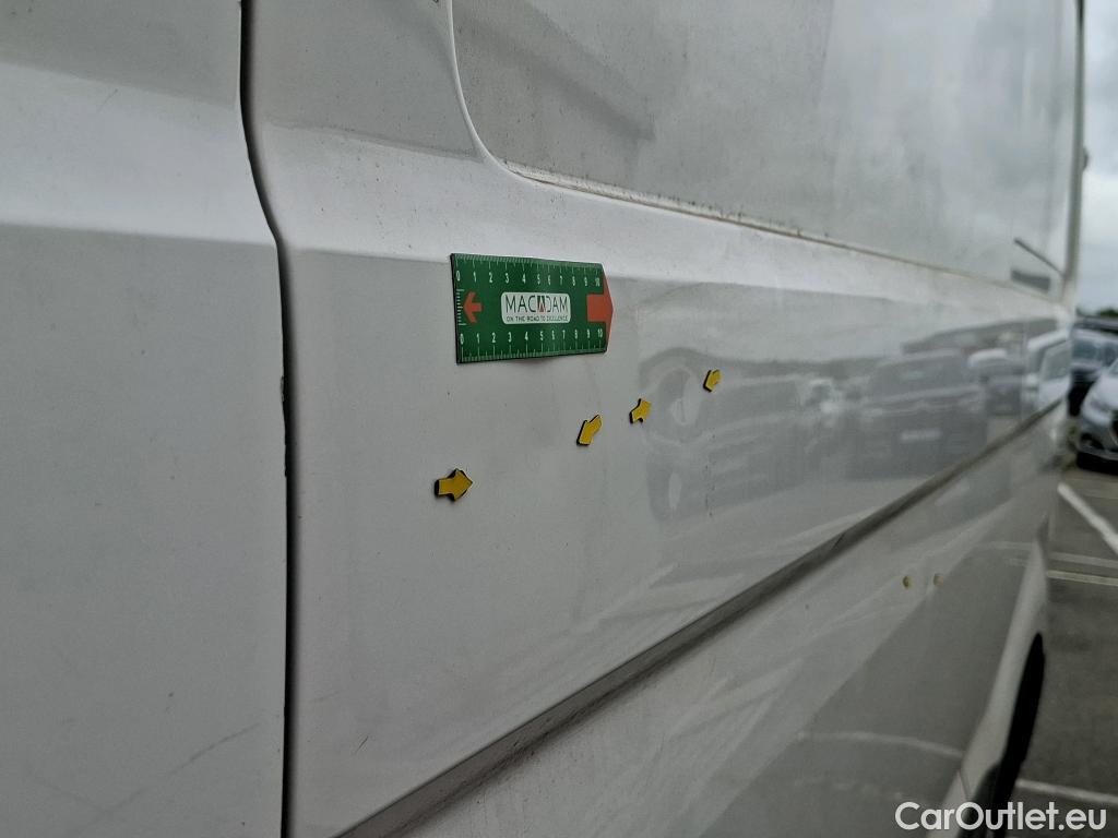  Volkswagen  Crafter  Fourgon Fourgon 30 mittlerer Radstand mit Hochdach FWD 2.0 #44