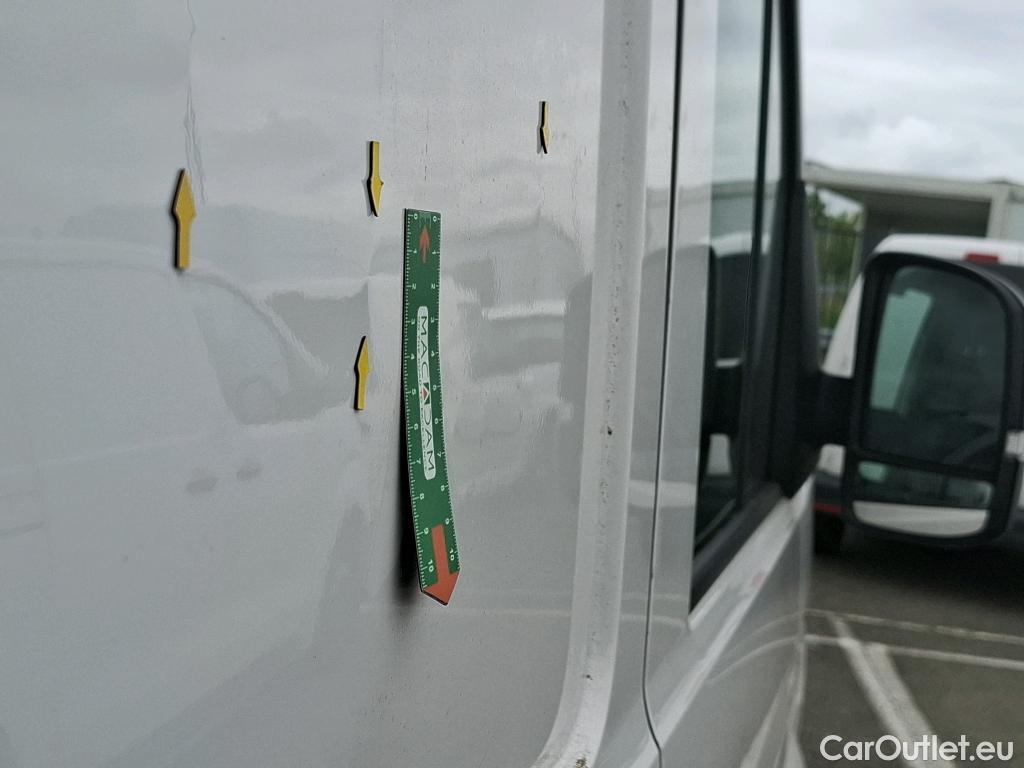  Volkswagen  Crafter  Fourgon Fourgon 30 mittlerer Radstand mit Hochdach FWD 2.0 #59
