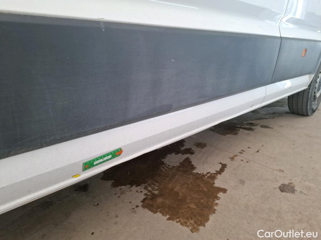  Volkswagen  Crafter VOLKSWAGEN  / 2017 / 4P / Fourgon tôlé 2.0 TDI 140 35 L4H3 Procab Business Line #1