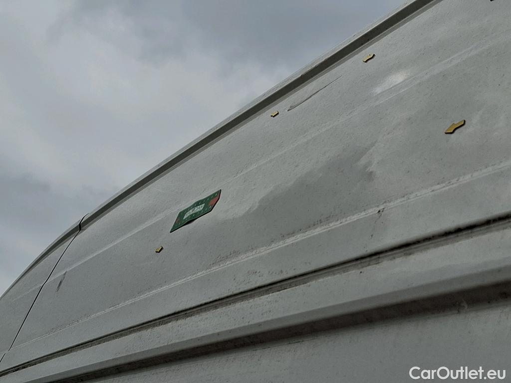  Volkswagen  Crafter  Fourgon Fourgon 30 mittlerer Radstand mit Hochdach FWD 2.0 #4