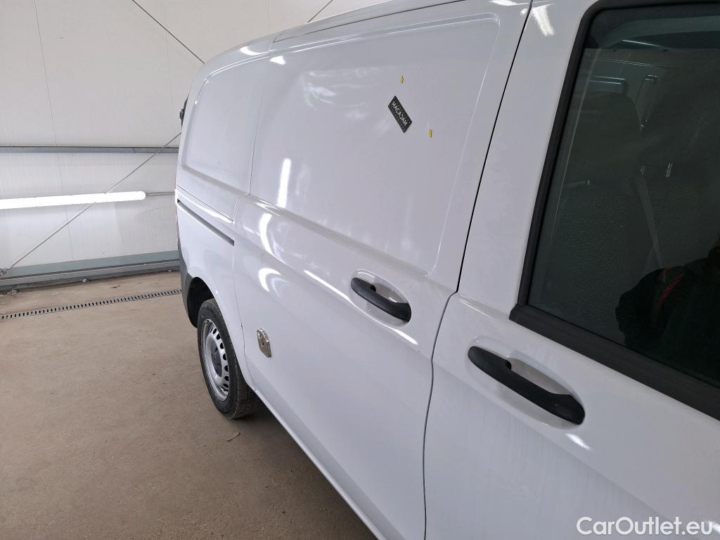  Mercedes  Vito MERCEDES-BENZ  Compact / 2020 / 4P / Fourgon tôlé 114 CDI Compact Pro #17