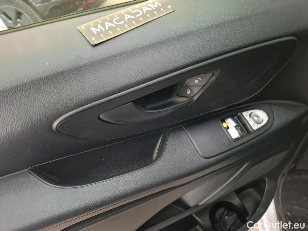  Mercedes  Vito MERCEDES-BENZ  Compact / 2020 / 4P / Fourgon tôlé 114 CDI Compact Pro #33