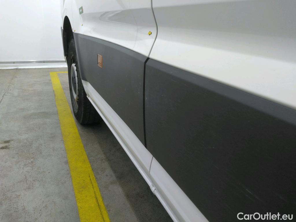  Volkswagen  Crafter VOLKSWAGEN  / 2017 / 4P / Fourgon tôlé 2.0 TDI 140 35 L4H3 Procab Business Line #2