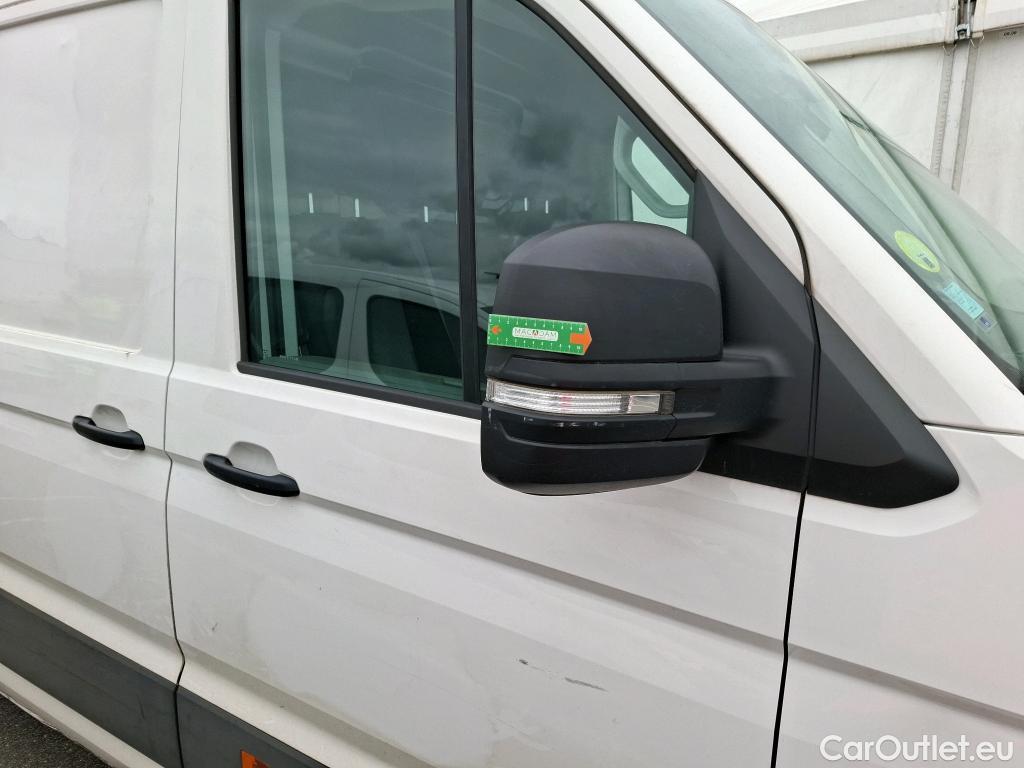  Volkswagen  Crafter  Fourgon Fourgon 30 mittlerer Radstand mit Hochdach FWD 2.0 #135