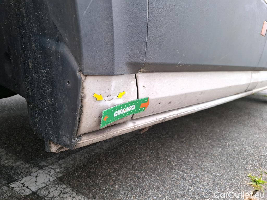  Volkswagen  Crafter  Fourgon Fourgon 30 mittlerer Radstand mit Hochdach FWD 2.0 #148