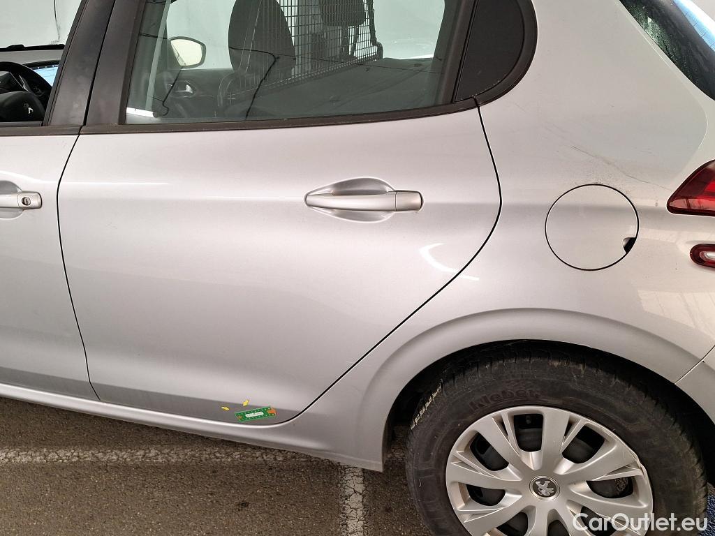  Peugeot  208  Affaire Premium Pack 1.2 PureTech 80CV BVM5 E6 #36