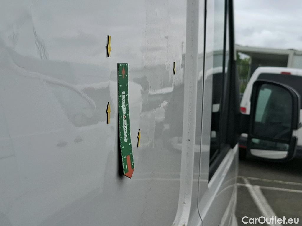  Volkswagen  Crafter  Fourgon Fourgon 30 mittlerer Radstand mit Hochdach FWD 2.0 #60