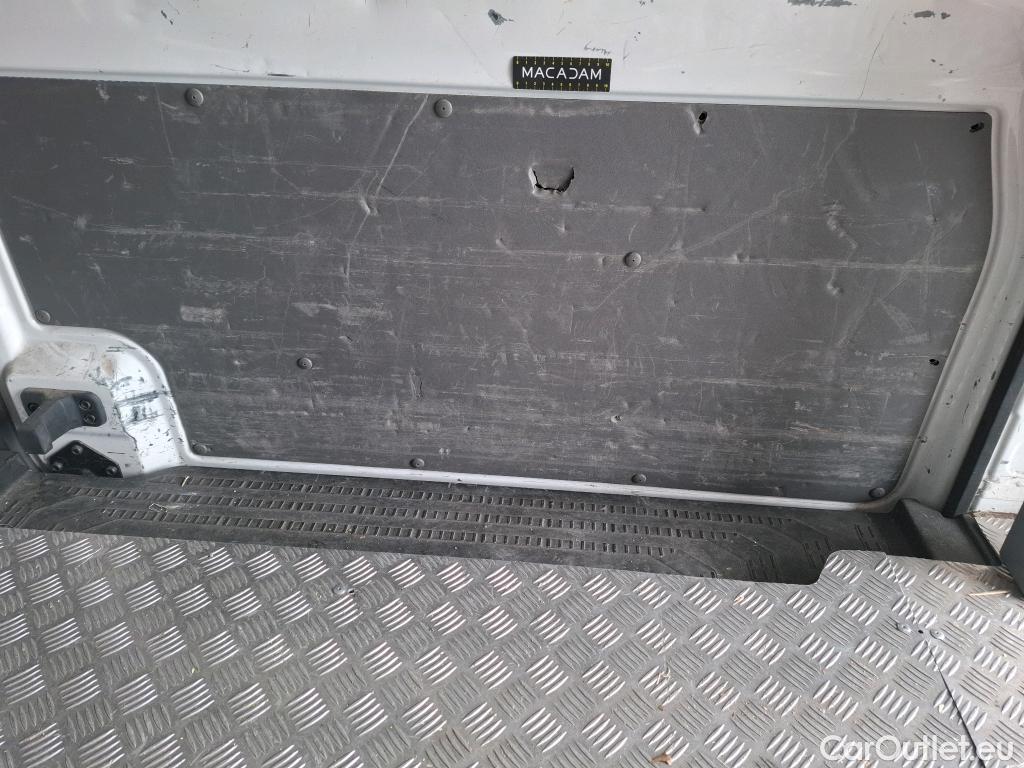  Volkswagen  Crafter  Fourgon Fourgon 30 mittlerer Radstand mit Hochdach FWD 2.0 #123