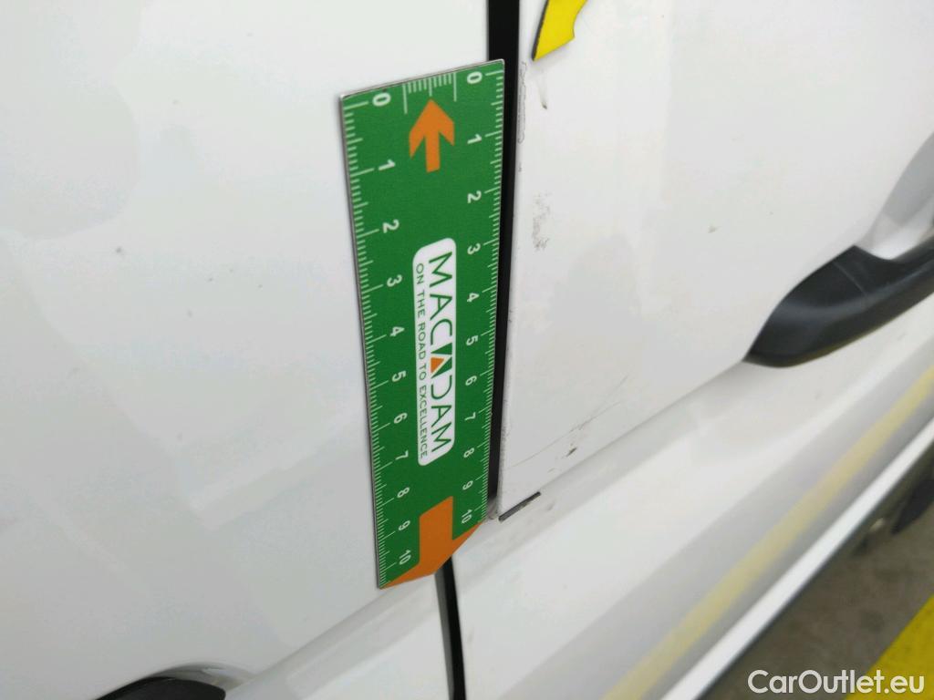  Volkswagen  Crafter VOLKSWAGEN  / 2017 / 4P / Fourgon tôlé 2.0 TDI 140 35 L4H3 Procab Business Line #35