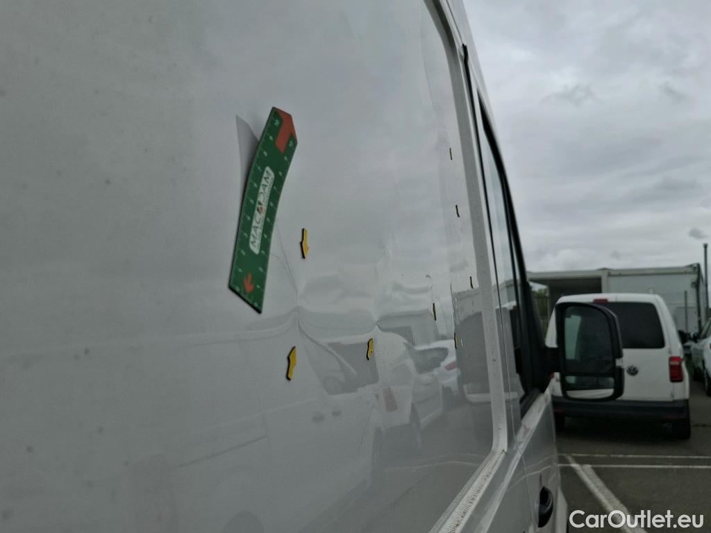  Volkswagen  Crafter  Fourgon Fourgon 30 mittlerer Radstand mit Hochdach FWD 2.0 #62