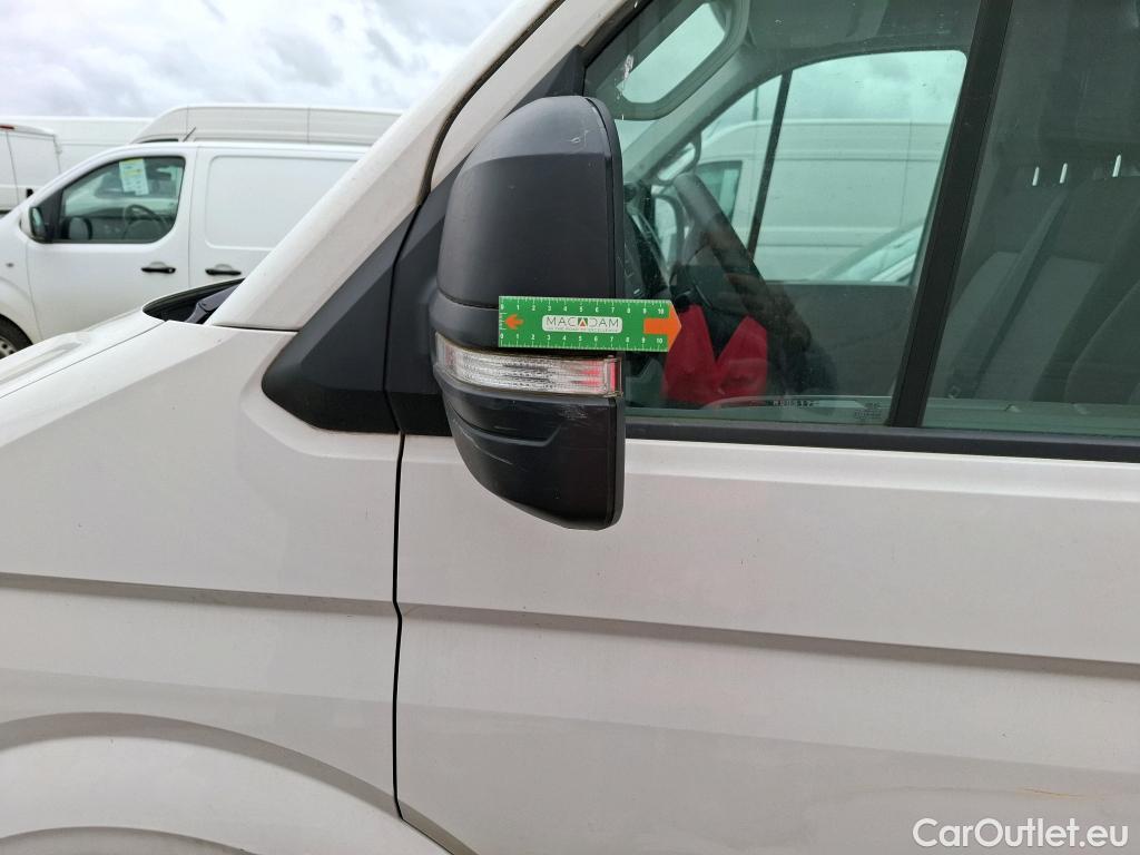  Volkswagen  Crafter  Fourgon Fourgon 30 mittlerer Radstand mit Hochdach FWD 2.0 #143