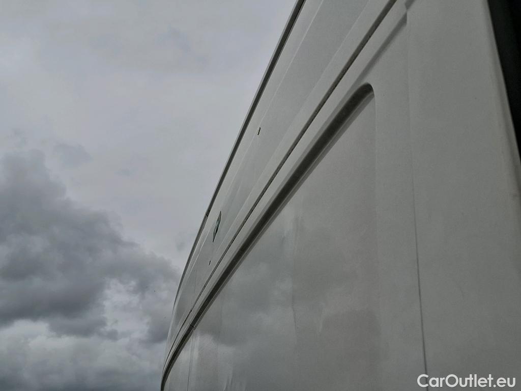  Volkswagen  Crafter  Fourgon Fourgon 30 mittlerer Radstand mit Hochdach FWD 2.0 #70
