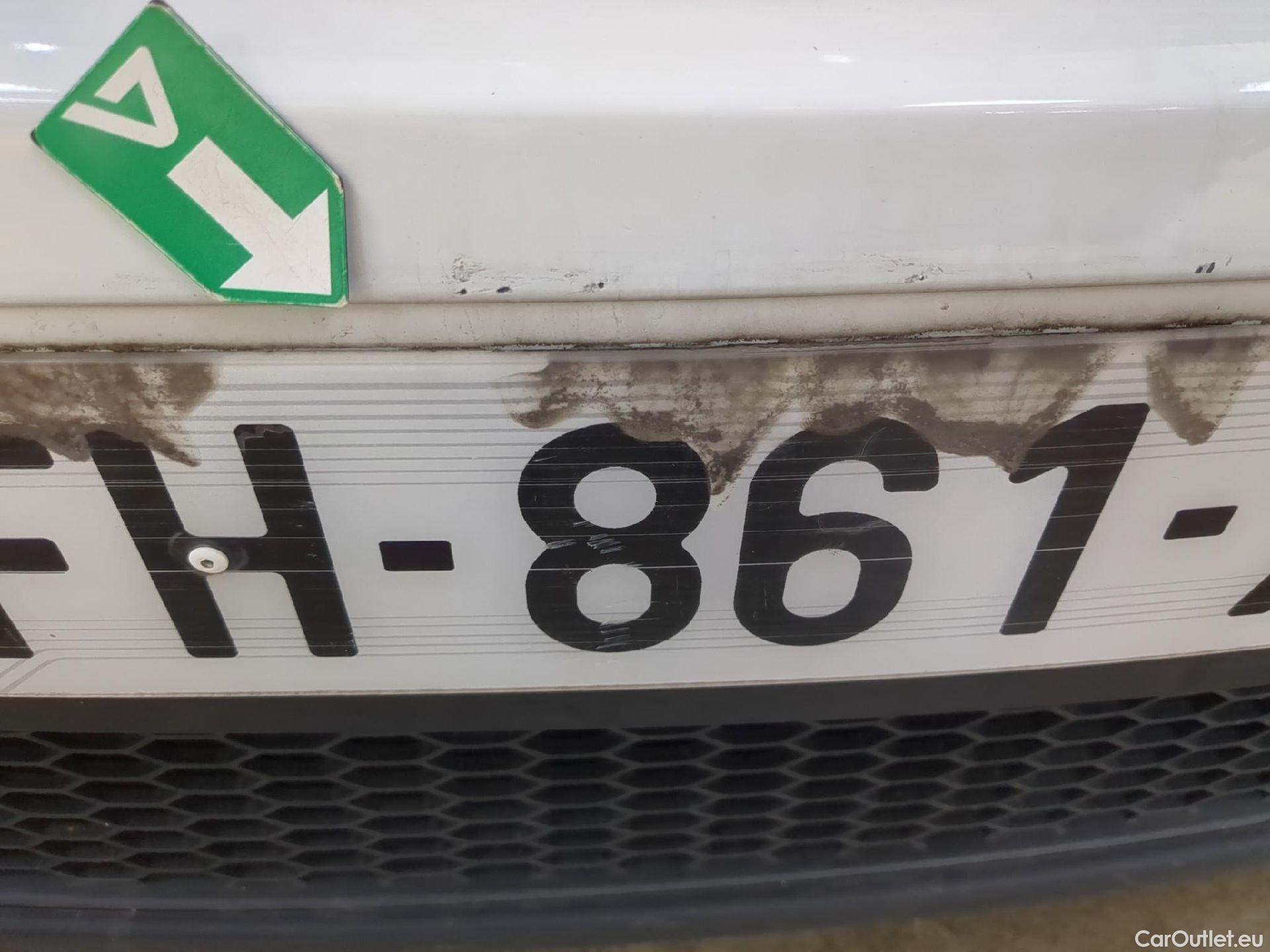  Renault  Trafic RENAULT  VU 4p Fourgon FG GCFL2H1 1200 dCi95 Stop&Start E6 #26