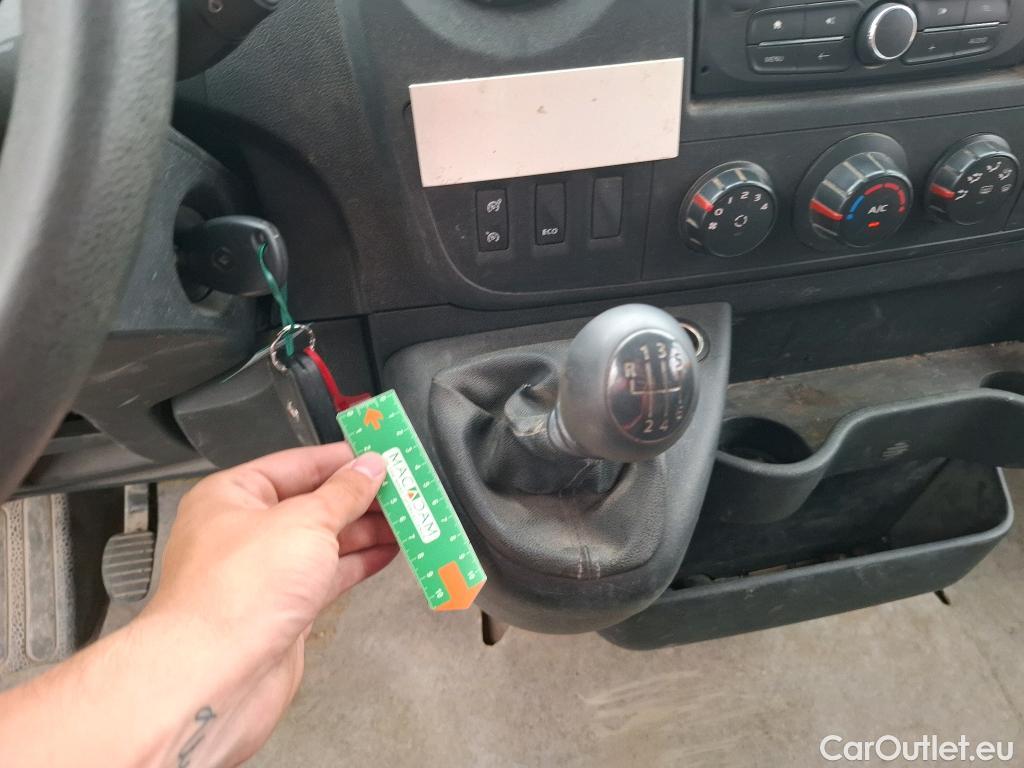  Renault  Master RENAULT  VU 4p Fourgon CA GCf Trac F3500 L2H2 dCi 130 Euro6 #26