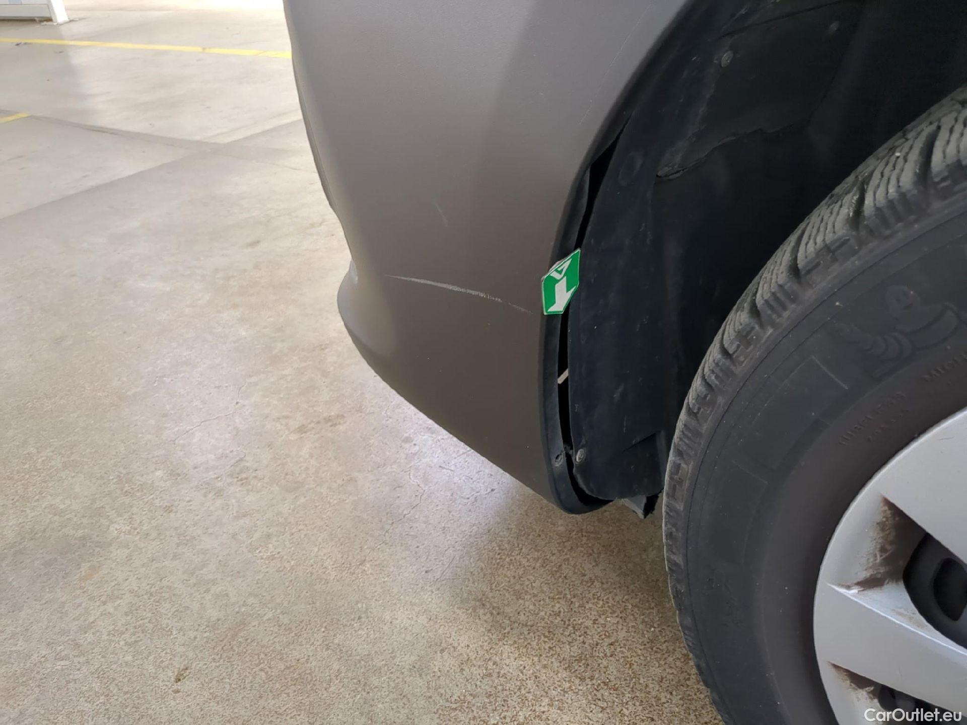  Renault  Trafic RENAULT  VU 4p Fourgon FG GCFL2H1 1200 dCi95 Stop&Start E6 #27