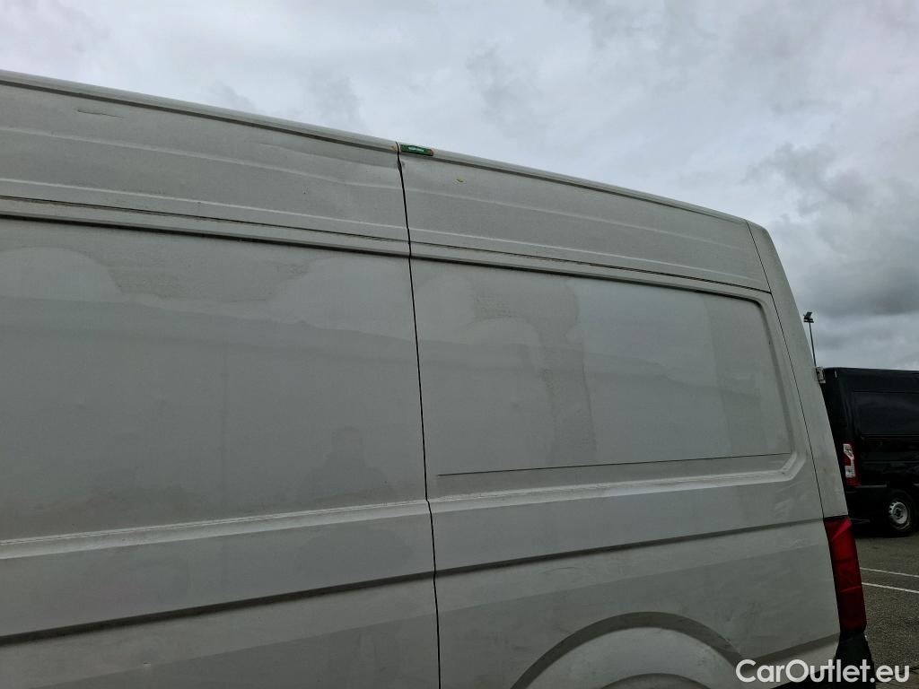 Volkswagen  Crafter  Fourgon Fourgon 30 mittlerer Radstand mit Hochdach FWD 2.0 #95