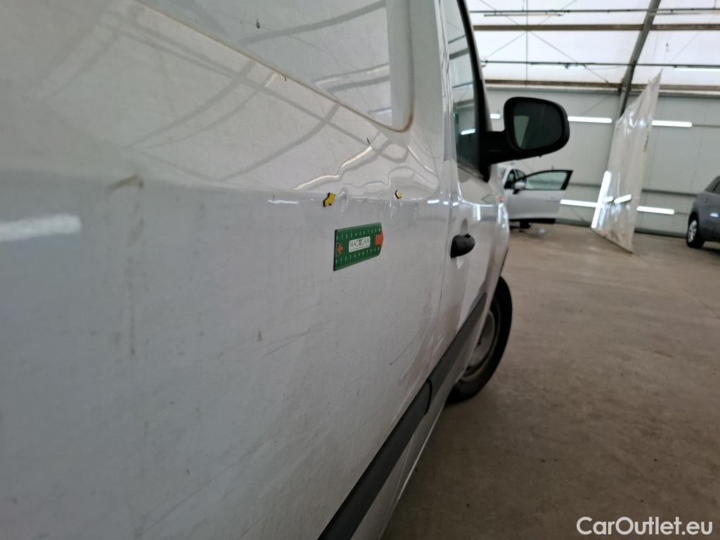  Renault  Kangoo  Express Générique (L1) 1.2 TCe 115CV BVM6 E5 / POUSSIERE DE FER / NETTOYAGE OU PEINTURE COMPLETE #3
