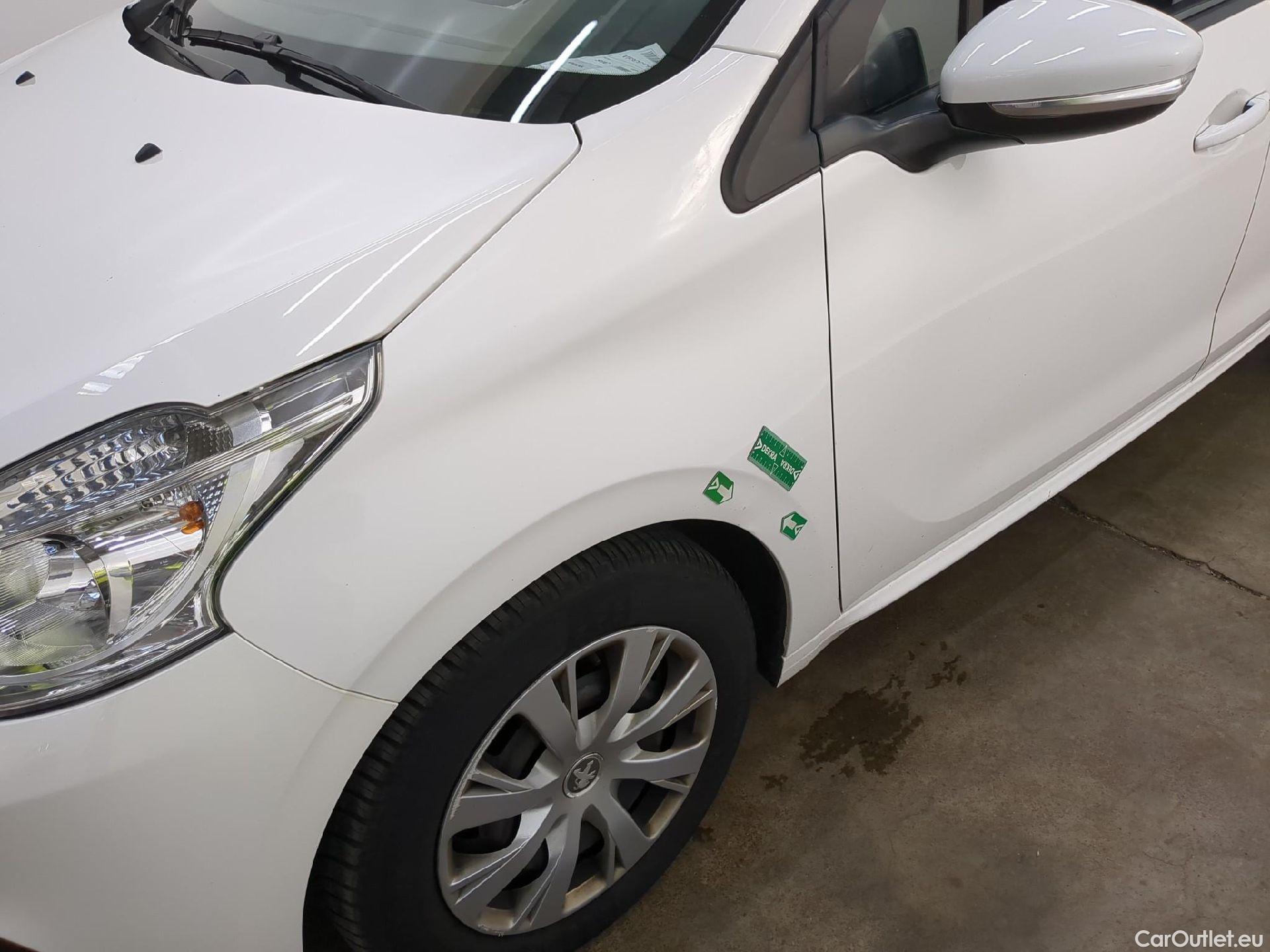  Peugeot  208  Affaire Premium Pack 1.5 HDi 100CV BVM5 E6dT #33