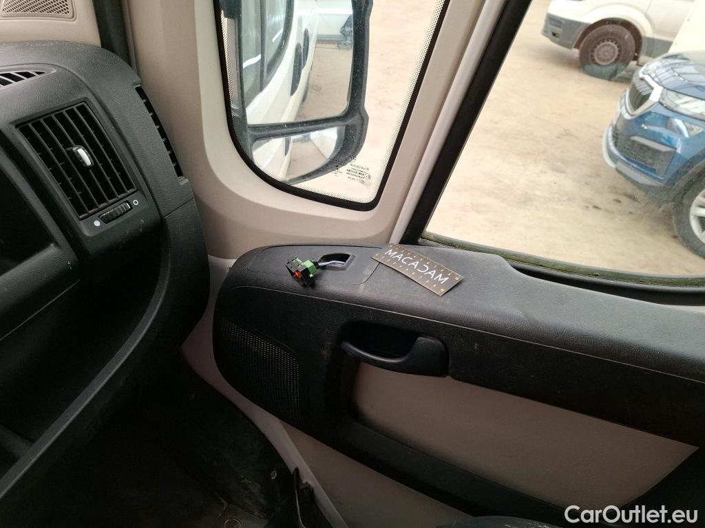  Peugeot  Boxer PEUGEOT  VU 4p Fourgon BLUEHDI 110 PRO 335 L2H2 #23