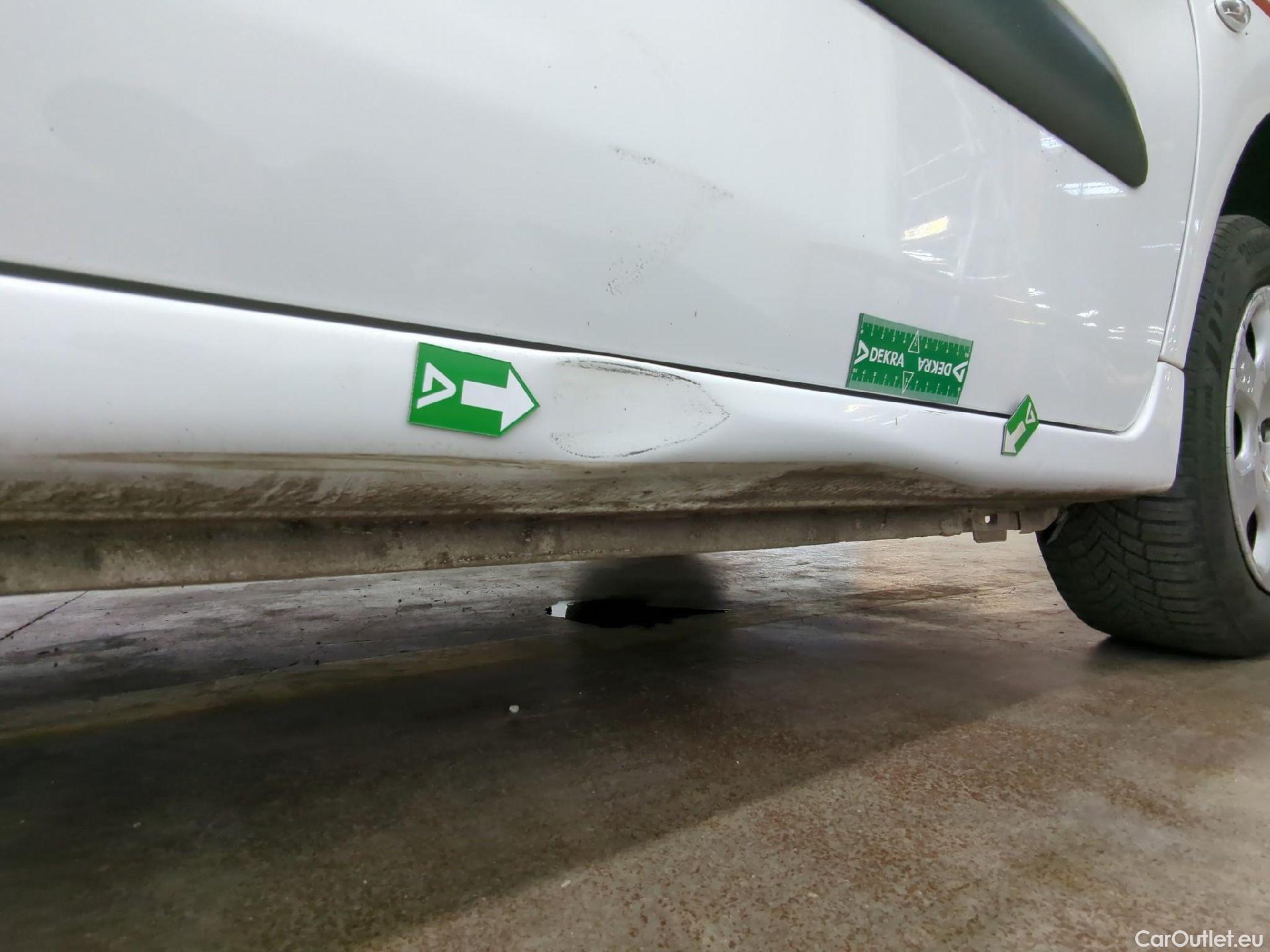  Peugeot  Partner  L1 Premium Pack 1.6 HDi 100CV BVM5 E6 #9