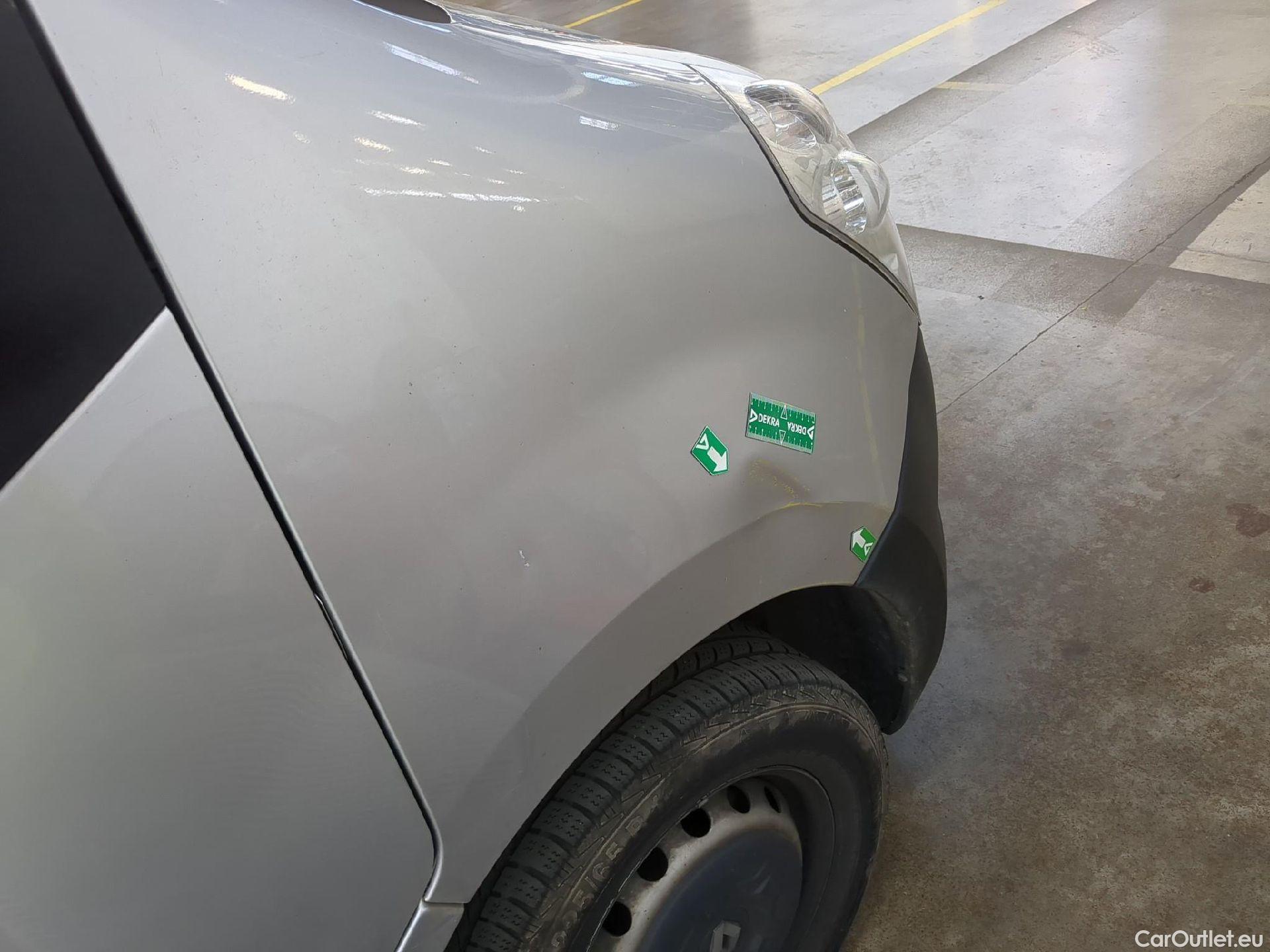  Renault  Master RENAULT  VU 4p Fourgon FG GCf Trac F3500 L1H2 Energy dCi 145 E6 #15