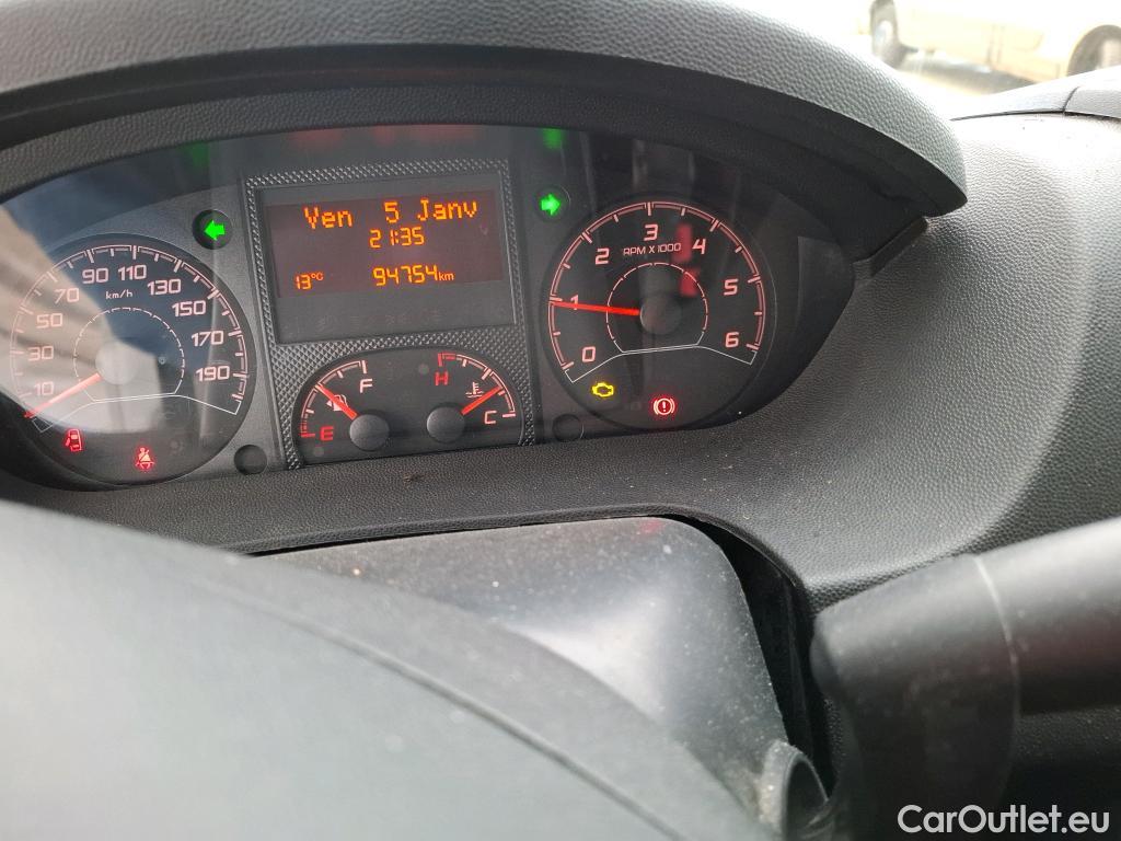  Peugeot  Boxer PEUGEOT  VU 4p Fourgon BLUEHDI 110 PRO 335 L2H2 #38
