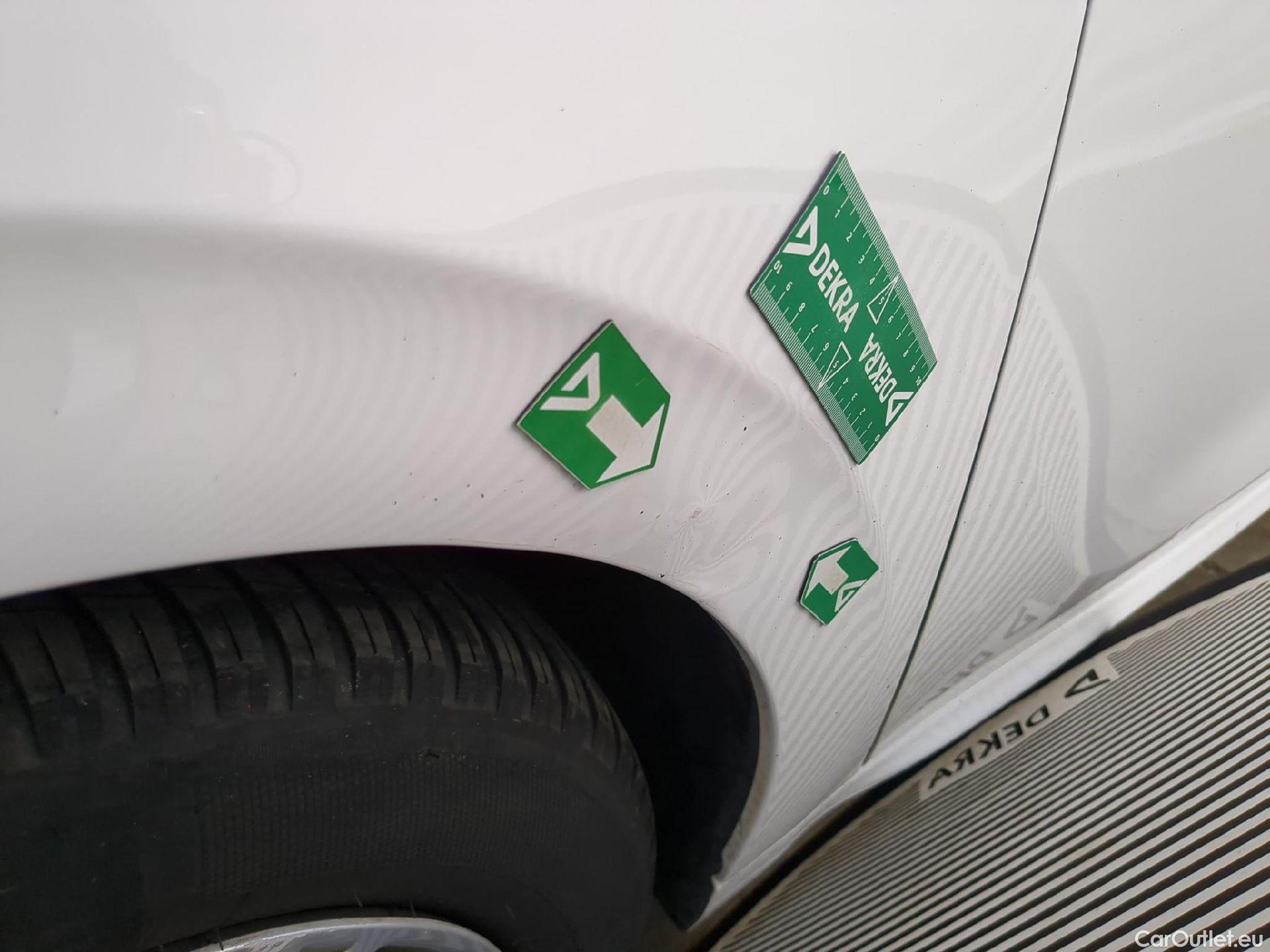  Peugeot  208  Affaire Premium Pack 1.5 HDi 100CV BVM5 E6dT #34