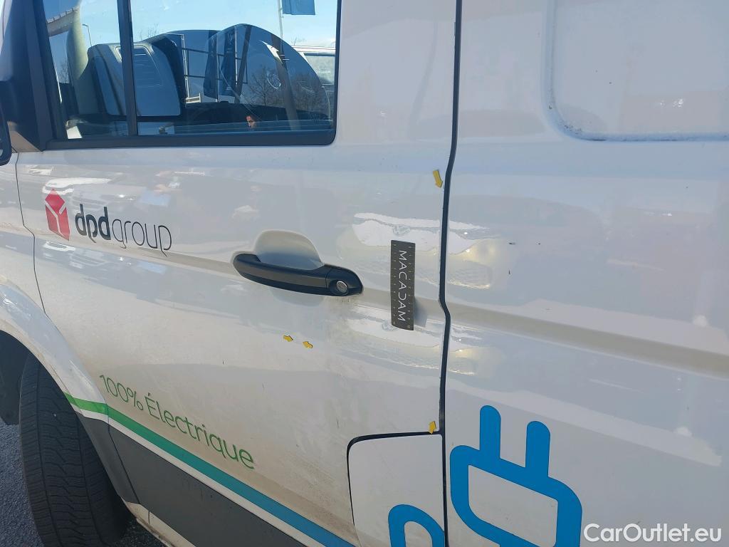  Volkswagen  Crafter  Fourgon e- 35 Fourgon mittellang Hochdach FWD 35kWh BVA #39