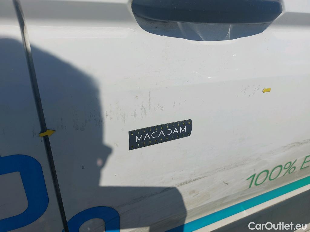  Volkswagen  Crafter  Fourgon e- 35 Fourgon mittellang Hochdach FWD 35kWh BVA #19