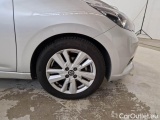  Nissan  Micra NISSAN  / 2016 / 5P / BERLINA IG¿T 100 ACENTA #88