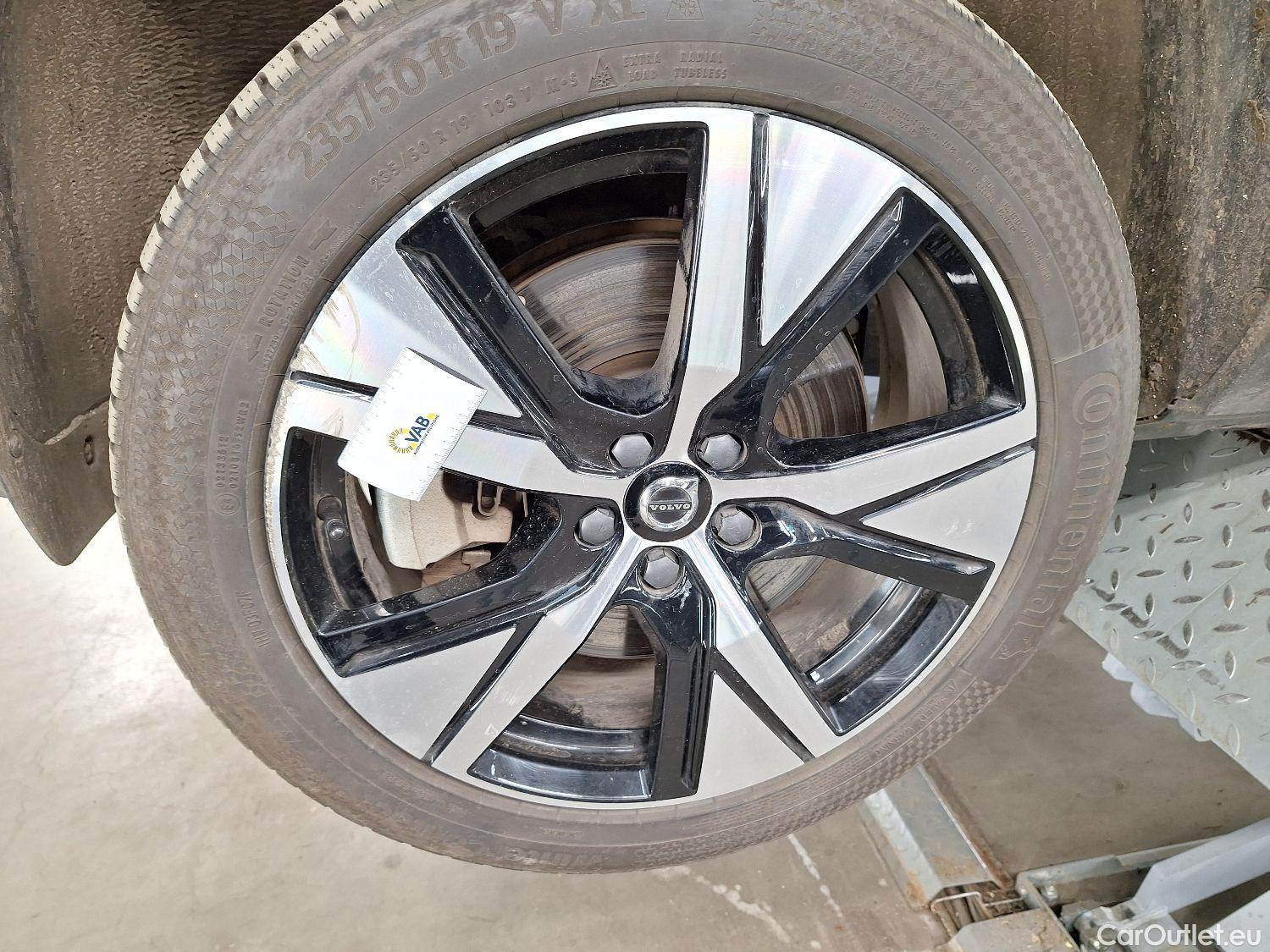  Volvo  XC 40 Volvo, XC40 '17, Volvo XC40 P8 4x4 Recharge R-Design 5d #12