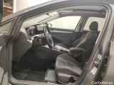  Volkswagen  Golf  Volkswagen Variant VIII 1.0 eTSI 81kW DSG Life 5d #6