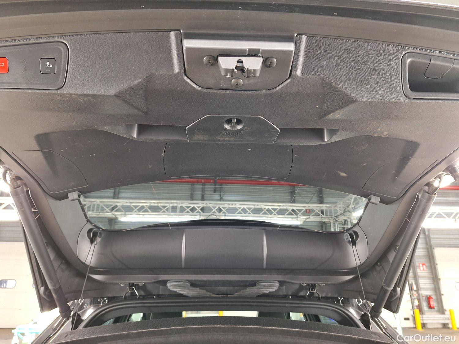  Peugeot  3008 Peugeot,  '16, Peugeot  1.2 PureTech 96kW S&S Auto GT Line 5d excluweb end 27.02 #10